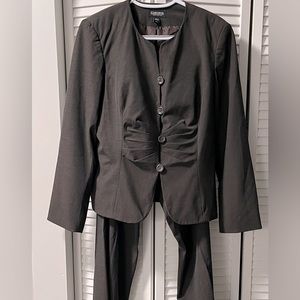 John Meyer Collections Women Sz 12 pant suit 2 pcs  dark gray pant set Sz 12